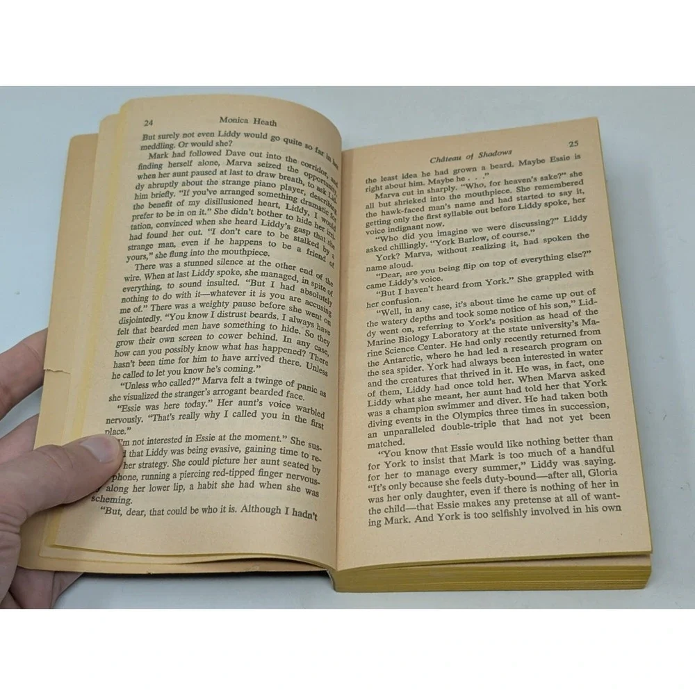 Chateau Of Shadows & Legend Of Crownpoint Heath Signet‎ Double Print Gothic Book